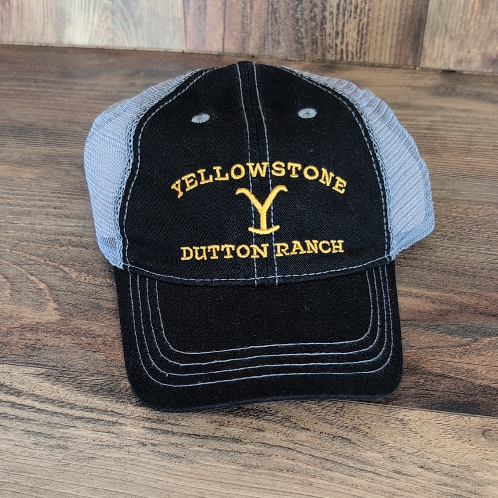 NWT Yellowstone Dutton Ranch Black and Gray Cap                 M363